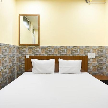 Daylight Palace Hotel Haora Bagian luar foto